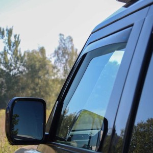 Winddeflectors - voordeuren New 110